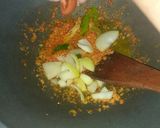 Foto langkah ke 2 dari resep Kepiting Saos Padang, simple (dg bumbu dasar merah).