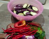 Foto langkah ke 1 dari resep Balado terong ungu.