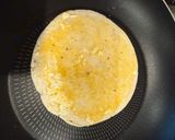 Hình bước làm 2 của món Bánh tráng nướng Tortilla kiểu Mexico (Mexican-style Grilled Tortillas)