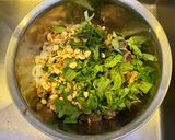 Hình bước làm 4 của món Mỳ Quảng trộn
