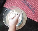 A picture of step 2 of Croissants Mathri.