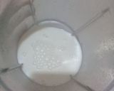 A picture of step 3 of Banana Shake.