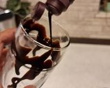 A picture of step 2 of Oreo Ice-Cream Milk Shake.