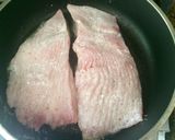 Foto del paso 5 de la receta: Raya a la manteca negra con alcaparras (Te cubriré de enjundia y de manteca)