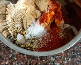 बाकरवडी (bakarvadi recipe in marathi) रेसिपी स्टेप 2 फोटो 