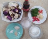 Foto langkah ke 1 dari resep Terong Kucai Khas Singapore.