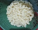 Foto langkah ke 4 dari resep Makaroni goreng.