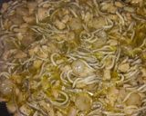 Foto del paso 4 de la receta: Spaghettis de Nero di sepia con gulas y salmón