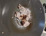 Foto langkah ke 1 dari resep Pork yakiniku with onion sauce.