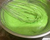Foto langkah ke 3 dari resep Pandan chiffon cake - Enak, lembut dan tidak seret.