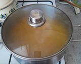 Tejszínes karalábéleves májgaluskával recept fázis 3 fotója
