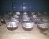 Foto langkah ke 2 dari resep Puding Cup karakter.