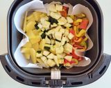 Foto del passaggio 1 della ricetta Verdure cotte nell'airfryer, ricetta del riciclo 🌷