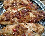 Foto langkah ke 5 dari resep Dori Panggang Saus Pedas.