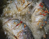 Foto del paso 5 de la receta: Mojarra frita!!