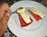 Foto del paso 3 de la receta: Canape de Sandía, Queso Brie, Hummus y Pipas