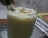 A picture of step 4 of Banana Apple Smoothie.