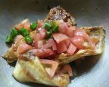 A picture of step 2 of Fish head curry with tomato.