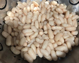 Foto del paso 3 de la receta: Alubia blanca con longaniza de pollo