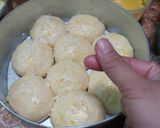 Foto langkah ke 4 dari resep Roti Sobek Enak.