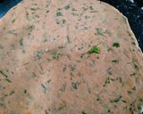A picture of step 3 of Green coriander masala Thepla.