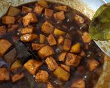 Foto langkah ke 6 dari resep Semur Tahu dan Kentang.