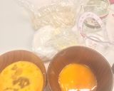 Hình bước làm 1 của món Bánh Pháp Ca-nơ-lê (Cannelés de Bordeaux)