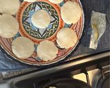 Foto del paso 3 de la receta: Arepas venezolanas rellenas de Mozzarella