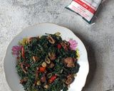 Foto langkah ke 4 dari resep Tumis Daun Pepaya Jepang.