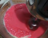 Foto langkah ke 5 dari resep Red Velvet Slice Cake.