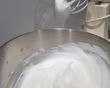 A picture of step 4 of Pandan Chiffon.