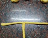 Foto del paso 3 de la receta: Pancitos trenzados de zapallo