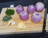 Foto del paso 1 de la receta: Sopa de cebolla a mi manera con miso