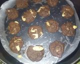 Foto langkah ke 6 dari resep Chocochip Almond super nyoklat.