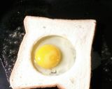 Foto langkah ke 2 dari resep Egg toast.