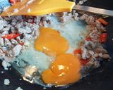 รูปขั้นตอนการทำที่ 3 ของ มาม่าผัดหมูสับ สูตรคีโต Keto