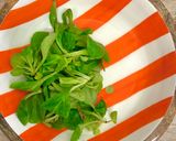 Foto del paso 2 de la receta: Ensalada de canónigos con piña y pollo