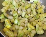 আলু পটলের চচ্চড়ি (aloo potol er chorchori recipe in Bengali) রেসিপির ধাপ 3 ছবি