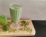 A picture of step 2 of Green Apple Smoothie.