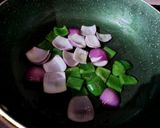 A picture of step 2 of Gobi-Paneer Kadai.