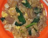 Foto langkah ke 9 dari resep Kwetiaw Goreng Ayam.