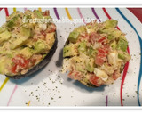 Foto del paso 2 de la receta: Aguacate relleno de atún y huevo