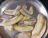 A picture of step 1 of Banana Fish Fry.