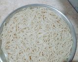 صورة لخطوة 1 من وصفة بيتزا المعكرونة بالسجق 🍕🍕