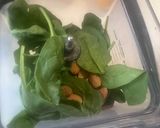 Foto del paso 3 de la receta: Jugo de Piña, Almendra, Betabel y Espinaca