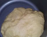 Foto langkah ke 3 dari resep Roti lembut isi sosis.