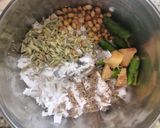कच्च्या केळ्याचा कुर्मा रेसिपी स्टेप 2 फोटो 