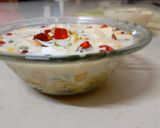 A picture of step 8 of Fruit cream bowl.