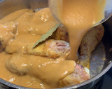 Foto del paso 8 de la receta: Muslos de pollo en salsa