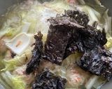 รูปขั้นตอนการทำที่ 4 ของ ต้มจืดสาหร่ายเต้าหู้หมูสับ